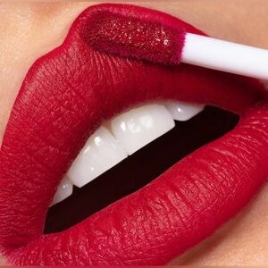 Scott Barnes Vibrant Red Lip Gloss